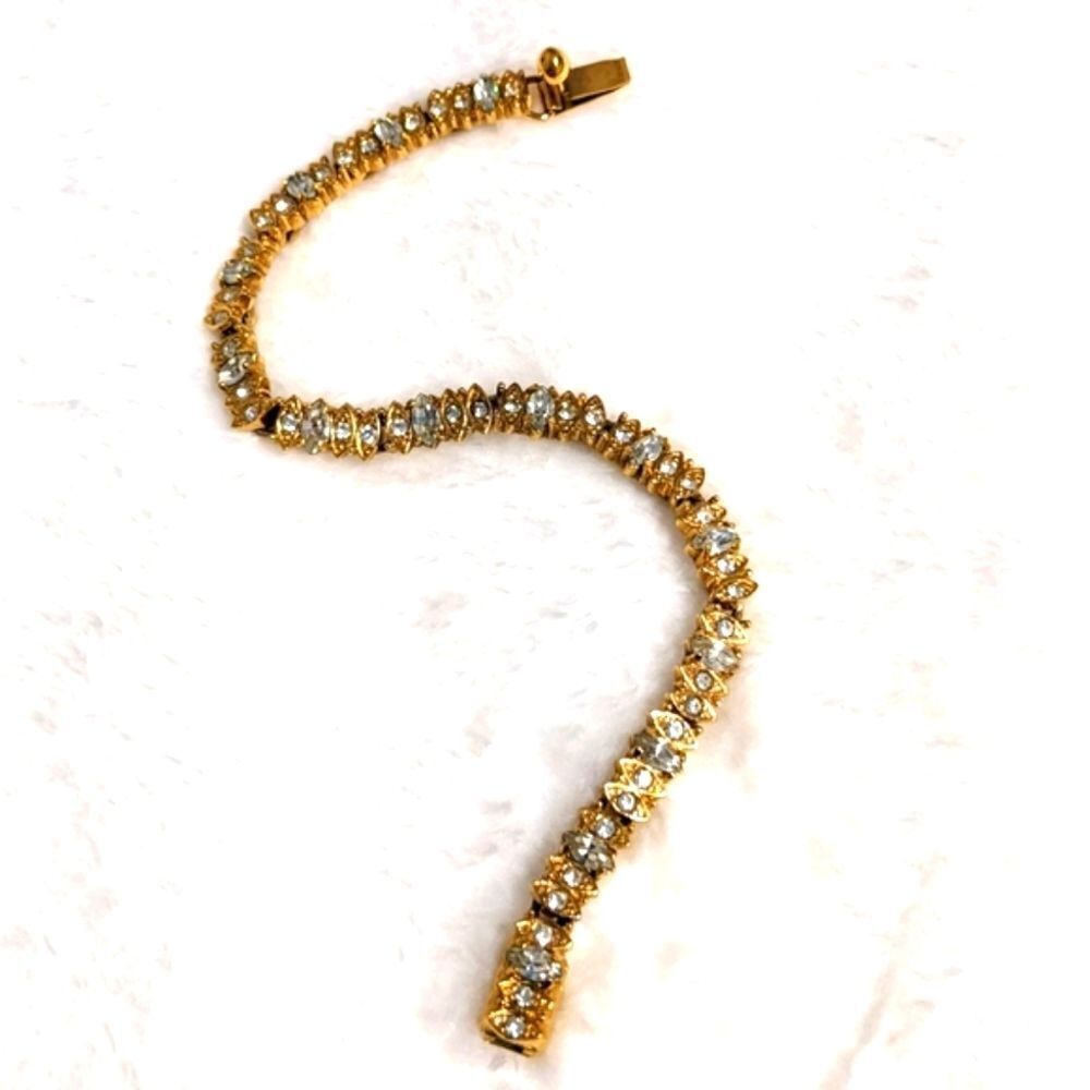 Vintage 1990's Goldtone Marquee & Round Cut Cubic Zirconia Bracelet - Picture 9 of 15